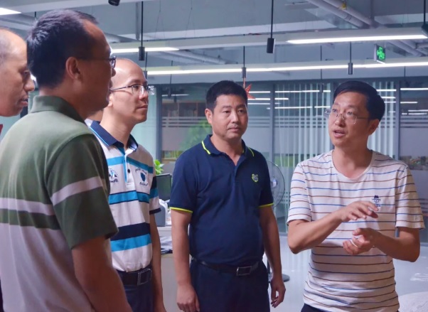 1558946422211563.jpg Chenyiwen102.jpg